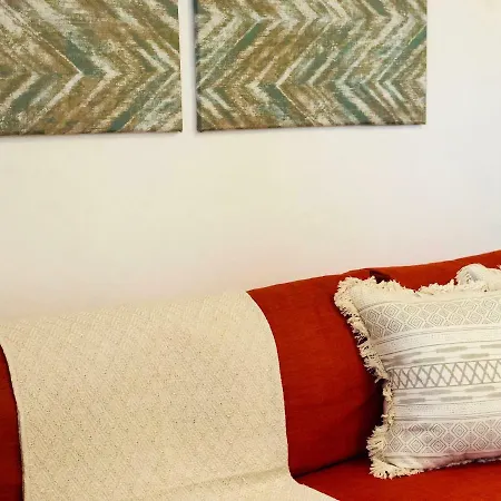 Canaryislandshost L Surf Lanzarote Apartament Famara