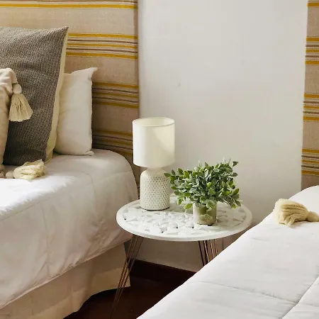 Canaryislandshost L Surf Lanzarote Apartament Famara